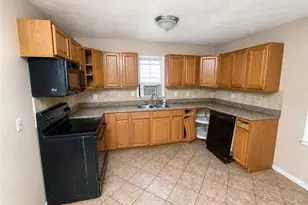 135 Green Hill Ct SW, Atlanta, GA 30331 - Photo 9