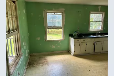2398 James Springs Road, Danielsville, GA 30633 - Photo 5