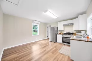 240 Jackson St, Barnesville, GA 30204 - Photo 9