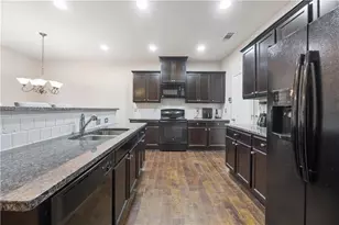 2889 Cooper Brook Dr, Snellville, GA 30078 - Photo 9