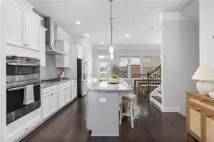 4199 Townsend Ln, Atlanta, GA 30346 - Photo 15