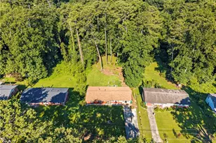 452 Kenridge Cir, Stone Mountain, GA 30083 - Photo 15