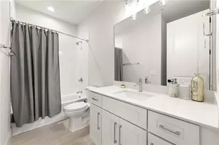 6890 Peachtree Dunwoody Rd, Sandy Springs, GA 30328 - Photo 11