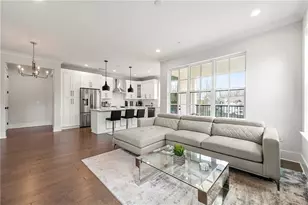 6890 Peachtree Dunwoody Rd, Sandy Springs, GA 30328 - Photo 9