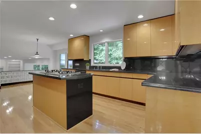 4960 Hidden Branches Circle, Dunwoody, GA 30338 - Photo 5
