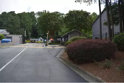 3923 Woodridge Way, Tucker, GA 30084 - Photo 17