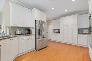 105 Dixter Close, Johns Creek, GA 30022 - Photo 17