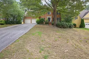 1069 Sunny Field Ln, Lawrenceville, GA 30043 - Photo 3