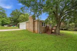 8007 Sonja Dr, Jonesboro, GA 30236 - Photo 3