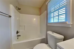 2290 Huntington Dr, Loganville, GA 30052 - Photo 17