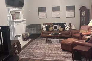 606 E Solomon St, Griffin, GA 30223 - Photo 3
