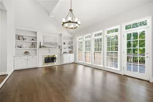 2046 Kinsmon Dr, Marietta, GA 30062 - Photo 9