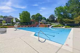 2046 Kinsmon Dr, Marietta, GA 30062 - Photo 75