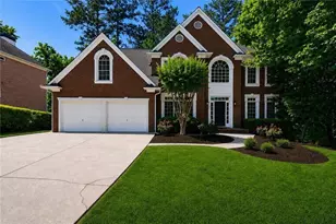 2046 Kinsmon Dr, Marietta, GA 30062 - Photo 1