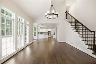 2046 Kinsmon Dr, Marietta, GA 30062 - Photo 7