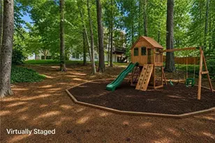 2046 Kinsmon Dr, Marietta, GA 30062 - Photo 41