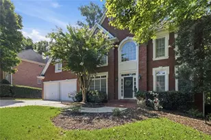 2046 Kinsmon Dr, Marietta, GA 30062 - Photo 5