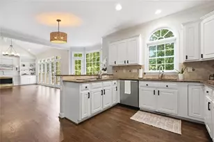 2046 Kinsmon Dr, Marietta, GA 30062 - Photo 5