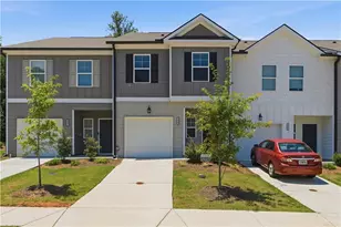 330 Regent Pk, Hoschton, GA 30548 - Photo 1