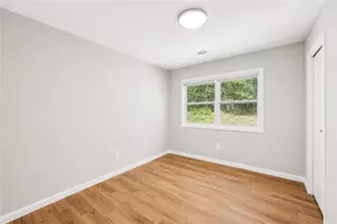 1639 Bridgeport Dr NW, Atlanta, GA 30318 - Photo 17