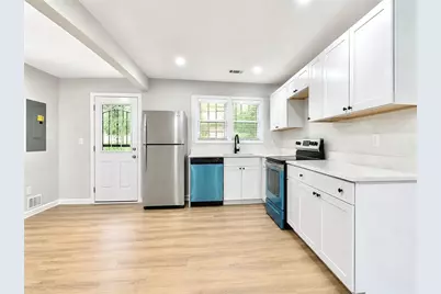 1639 Bridgeport Drive NW, Atlanta, GA 30318 - Photo 9