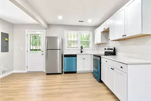 1639 Bridgeport Dr NW, Atlanta, GA 30318 - Photo 9