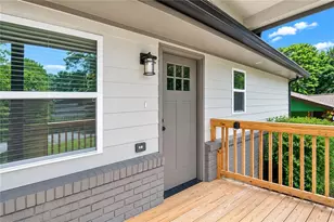 1639 Bridgeport Dr NW, Atlanta, GA 30318 - Photo 3