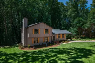 712 Overland Trail, Woodstock, GA 30189 - Photo 1