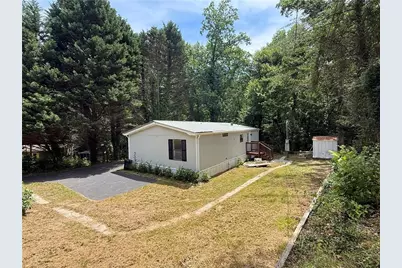 6295 Malibu Ridge, Flowery Branch, GA 30542 - Photo 3