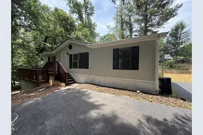 6295 Malibu Ridge, Flowery Branch, GA 30542 - Photo 1