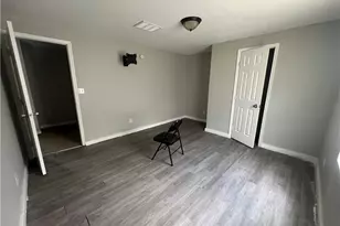 4304 Village Square Ln, Stone Mountain, GA 30083 - Photo 11