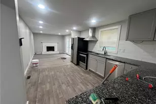 4304 Village Square Ln, Stone Mountain, GA 30083 - Photo 5