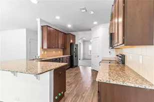 1061 Blind Brook Cir, Hoschton, GA 30548 - Photo 9