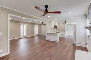 4461 S Roberts Dr, Sugar Hill, GA 30518 - Photo 3