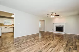 169 Hayes Cir, Rex, GA 30273 - Photo 5