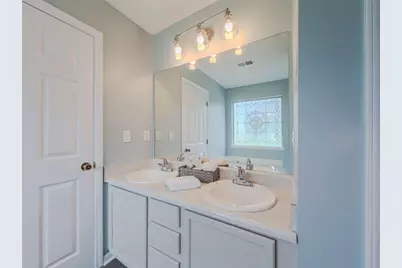 300 Greenleaf Court, Loganville, GA 30052 - Photo 23