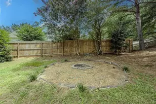 300 Greenleaf Ct, Loganville, GA 30052 - Photo 35