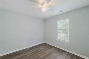 300 Greenleaf Ct, Loganville, GA 30052 - Photo 29