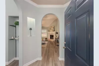 300 Greenleaf Court, Loganville, GA 30052 - Photo 9