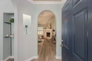 300 Greenleaf Ct, Loganville, GA 30052 - Photo 9