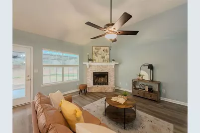 300 Greenleaf Court, Loganville, GA 30052 - Photo 11