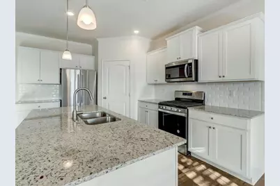 7019 Blackbird Court, Flowery Branch, GA 30542 - Photo 13