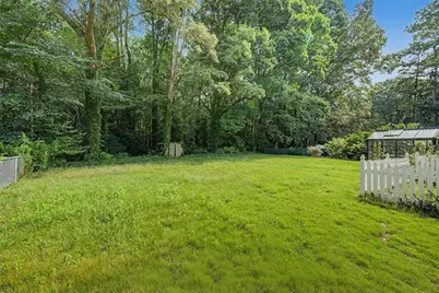 134 Larose Circle SE, Marietta, GA 30060 - Photo 17