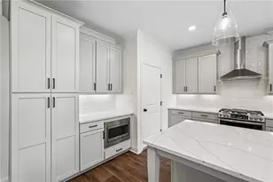 4304 Burton Bnd Wy, Buford, GA 30518 - Photo 21
