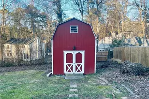 637 Rae Dr, Lawrenceville, GA 30044 - Photo 15