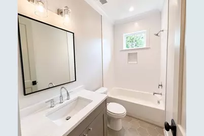 3509 Kingsboro Road, Atlanta, GA 30326 - Photo 9