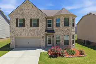 684 Lakehaven Ln, Loganville, GA 30052 - Photo 3