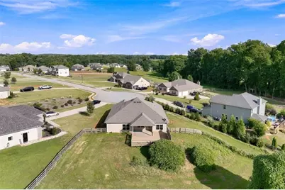 6104 Creekside View Ln, Clermont, GA 30527 - Photo 9