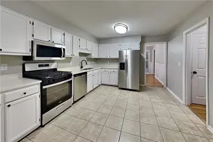 4241 Glenforest Way NE, Roswell, GA 30075 - Photo 5