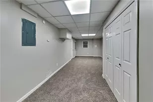 4241 Glenforest Way NE, Roswell, GA 30075 - Photo 17